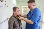 Их подвиг – наша память: сотрудники и пациенты получили символ Победы